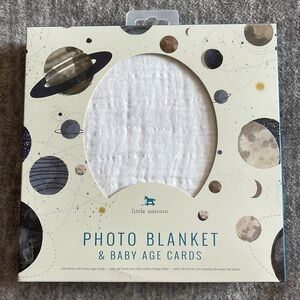 *NWT Little Unicorn Photo Blanket & Baby Age Cards - Outer Space / Planetary